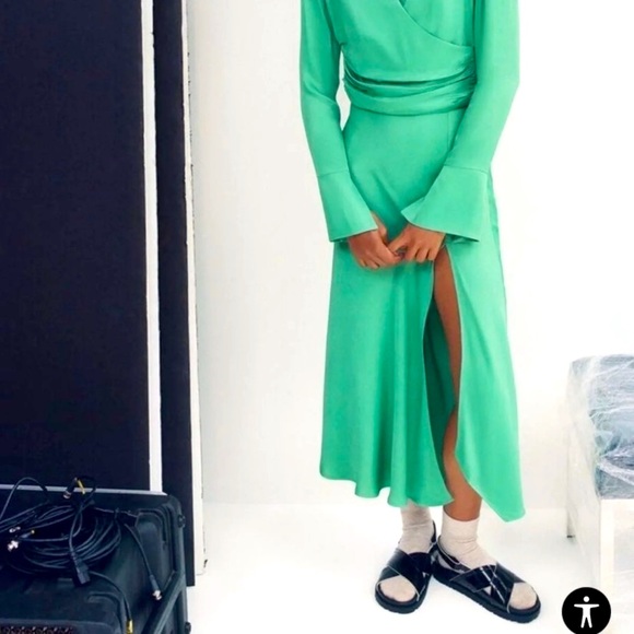 ZARA CROSS STRAP FLAT SANDALS TRF Cross Velcro Dad Sandal no tag 42 final - Picture 8 of 15